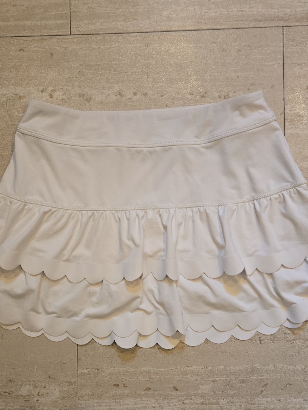 Lilly Pulitzer Luxletic White Tiered Scalloped Skort